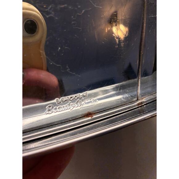 Vintage Chrome Cake Carrier - Picture 6 of 6